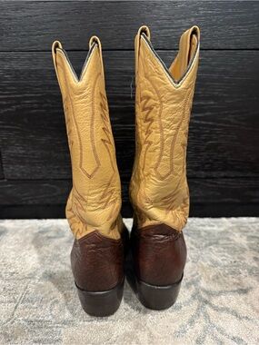 Classic Two-Tone Women’s Western Heeled Boots - Tan & Brown
